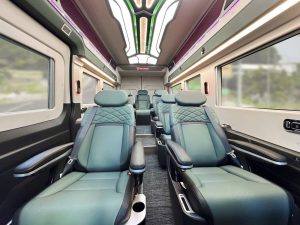 xe limousine hà nội móng cái