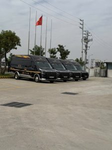 xe limousine hà nội móng cái